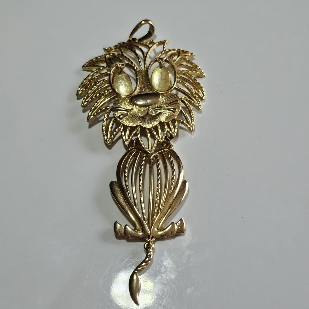 Vintage Alan Articulated Gold Tone Lion Pendant
